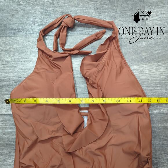 Suuksess Ruffle V Neck One Piece Swimsuit Size M - Picture 2 of 4